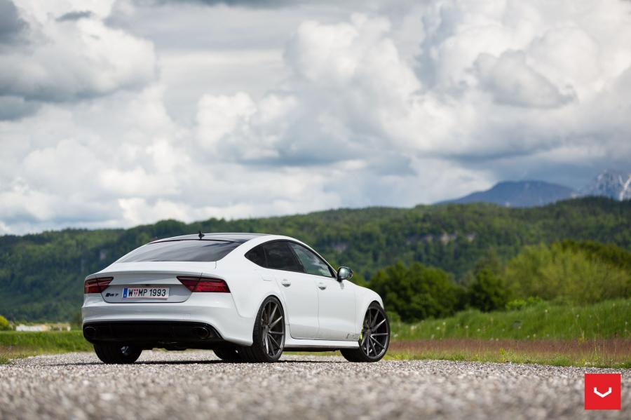  Audi RS7 Sportback on Vossen Wheels (CVT) 2017 года  (фото 4 из 52)